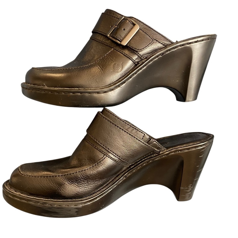 Born Women's Buckle Detail Brown Leather Clogs